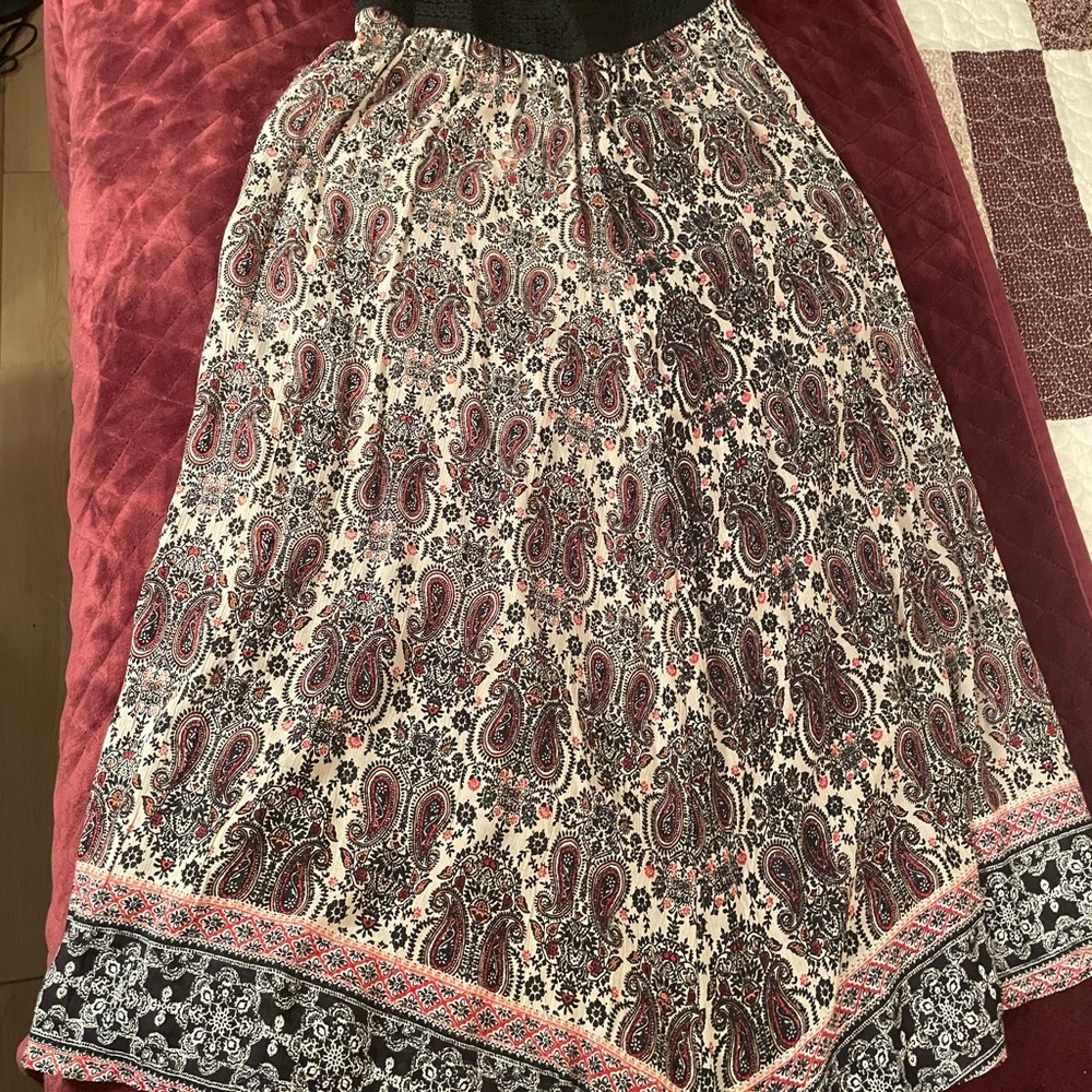 Paisley Print Women's Skirt - Black and Red